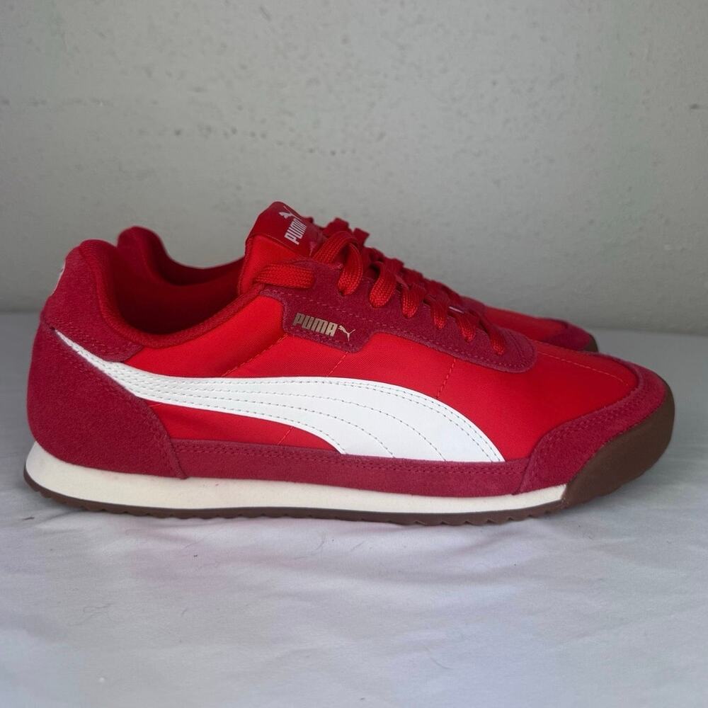 NWOT Puma Bright Red Easy Rider Vintage Womens size 9